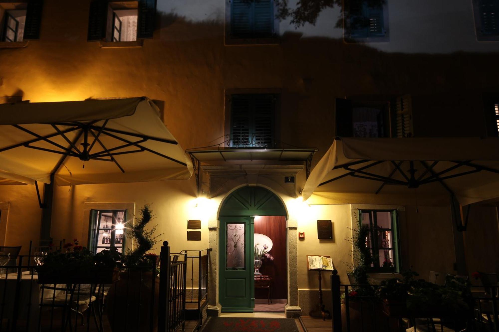 Boutique Hotel Vela Vrata بوزت المظهر الخارجي الصورة