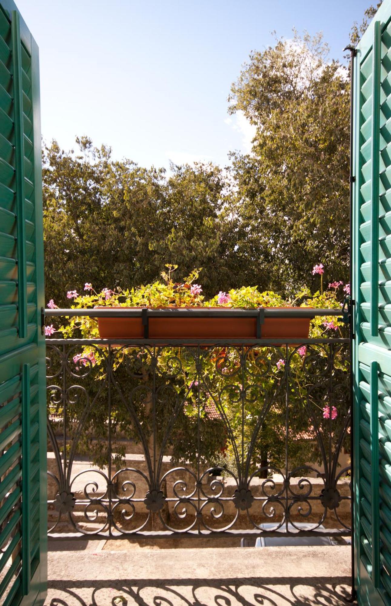 Boutique Hotel Vela Vrata بوزت المظهر الخارجي الصورة
